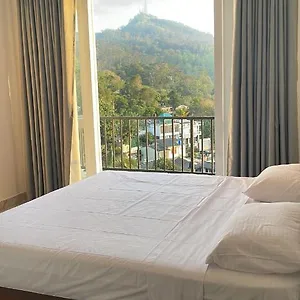 Bed & Breakfast Golden Sky, Kandy